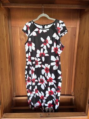 Floral Sheath Dress in Black, White & Red